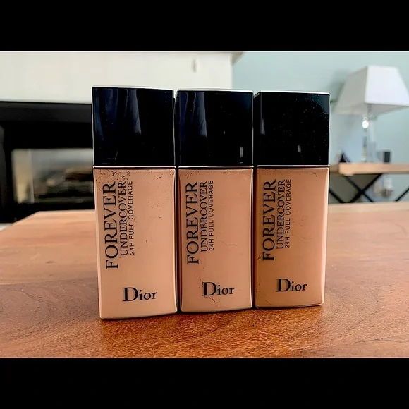 Christian Dior - Picture 1 of 4